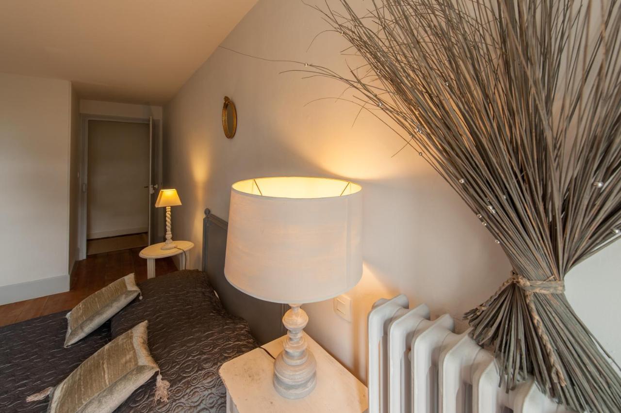 Chambres Et Table L' Echappee Bouvesse-Quirieu Eksteriør billede