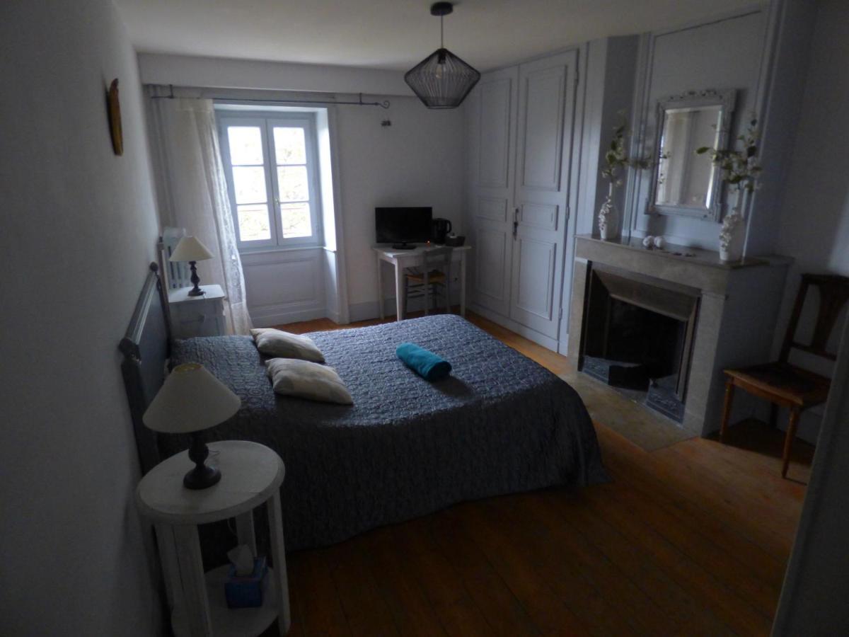 Chambres Et Table L' Echappee Bouvesse-Quirieu Eksteriør billede