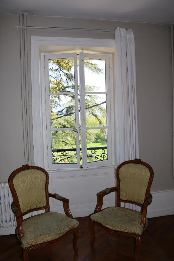 Chambres Et Table L' Echappee Bouvesse-Quirieu Eksteriør billede