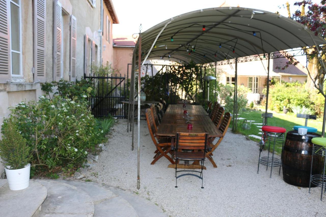 Chambres Et Table L' Echappee Bouvesse-Quirieu Eksteriør billede